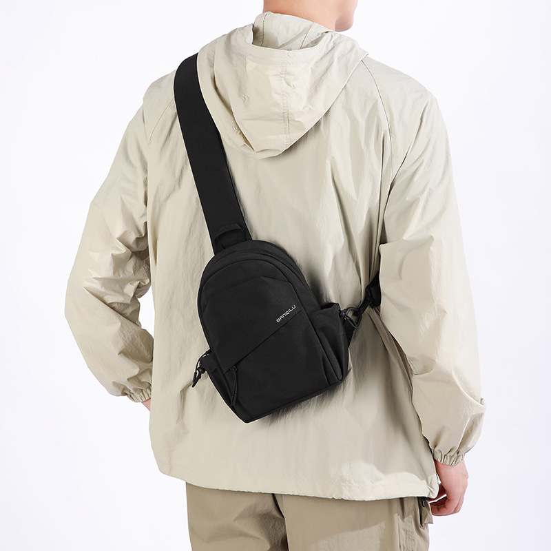 Geantă crossbody casual pentru bărbați, buzunar pentru tabletă de 8 inch, nylon, pentru utilizare zilnică și călătorii