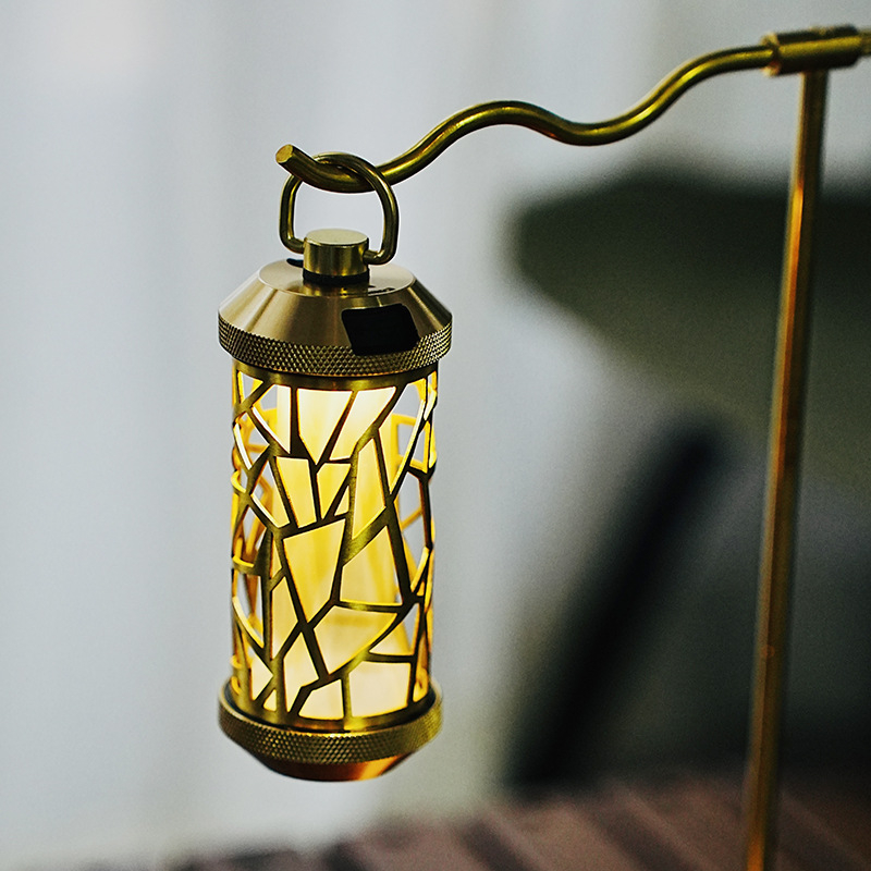 Kültéri kempinglámpa sárgaréz burkolattal és 38 LED-es világítással, DIY módosítás, feliratozás nélküli változat
