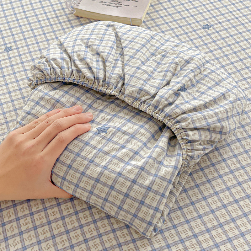 Anyatejes osztályú lepedő kettős géz anyagból, gépi mosás, matracvédő