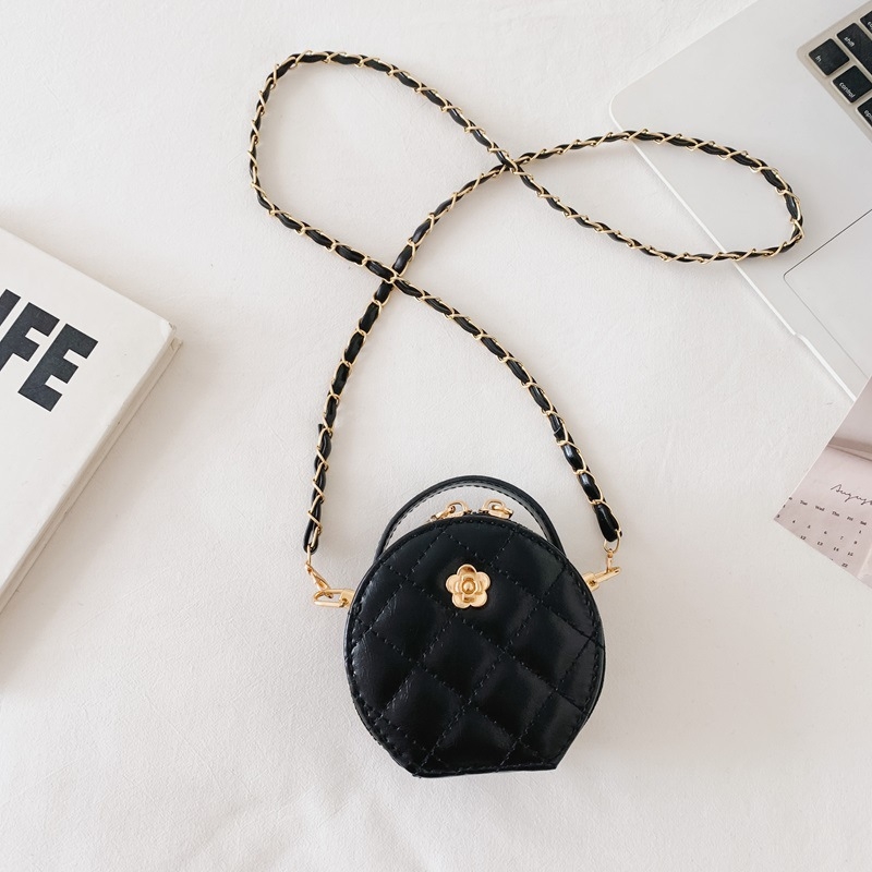 Chanel-stílusú mini gyermek táska, gyémántmintás quiltelés, kör alakú kivitel, vállon átvethető, mini pénztárca