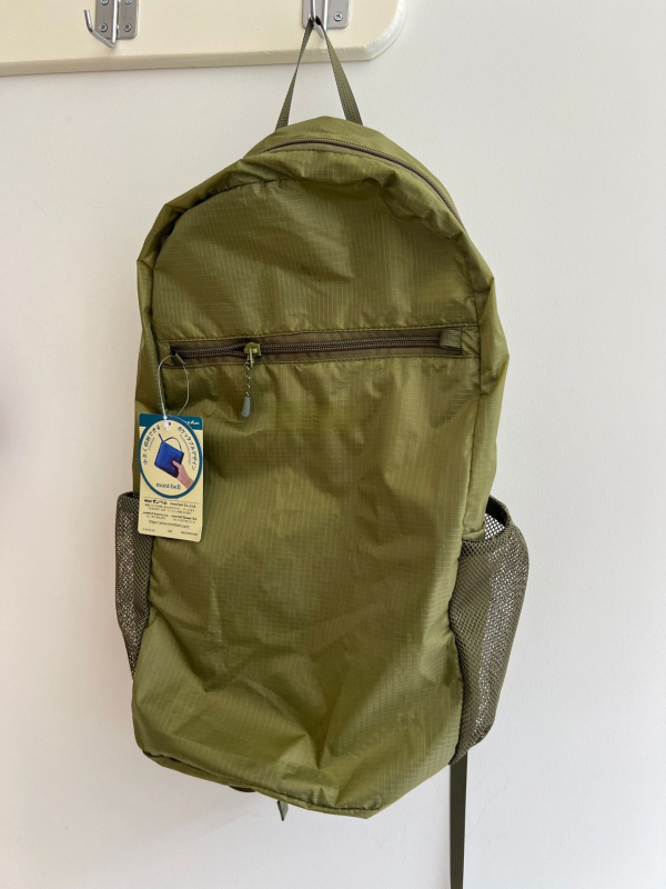 Montbell japán-stílusú, könnyű 15L-es vízálló nylon hátizsák kültéri és mindennapi használatra
