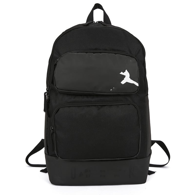 Rucsac pentru studenți cu capacitate mare, stil graffiti, unisex, design inspirat de baschet, buzunar separat pentru pantofi, compatibil cu laptop de 14 inch, pentru uz zilnic și excursii în aer liber.