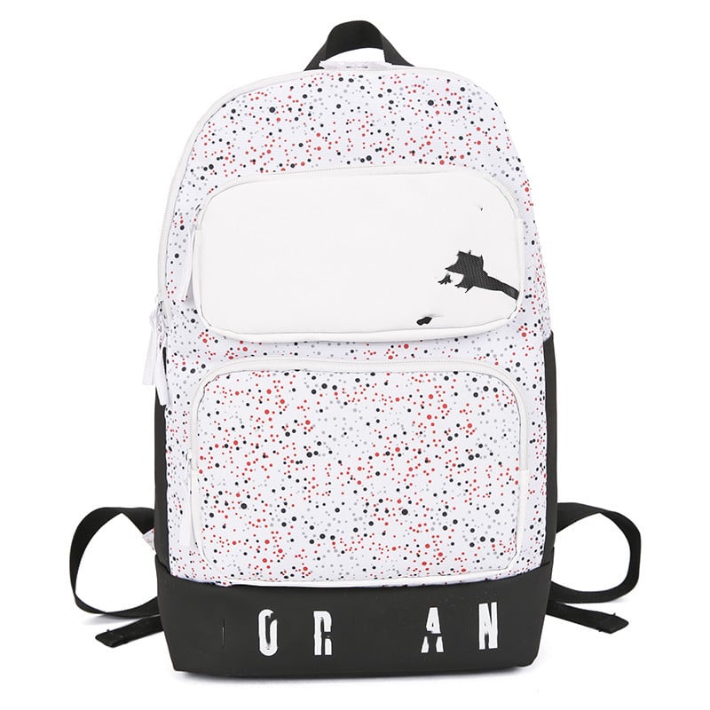 Rucsac pentru studenți cu capacitate mare, stil graffiti, unisex, design inspirat de baschet, buzunar separat pentru pantofi, compatibil cu laptop de 14 inch, pentru uz zilnic și excursii în aer liber.