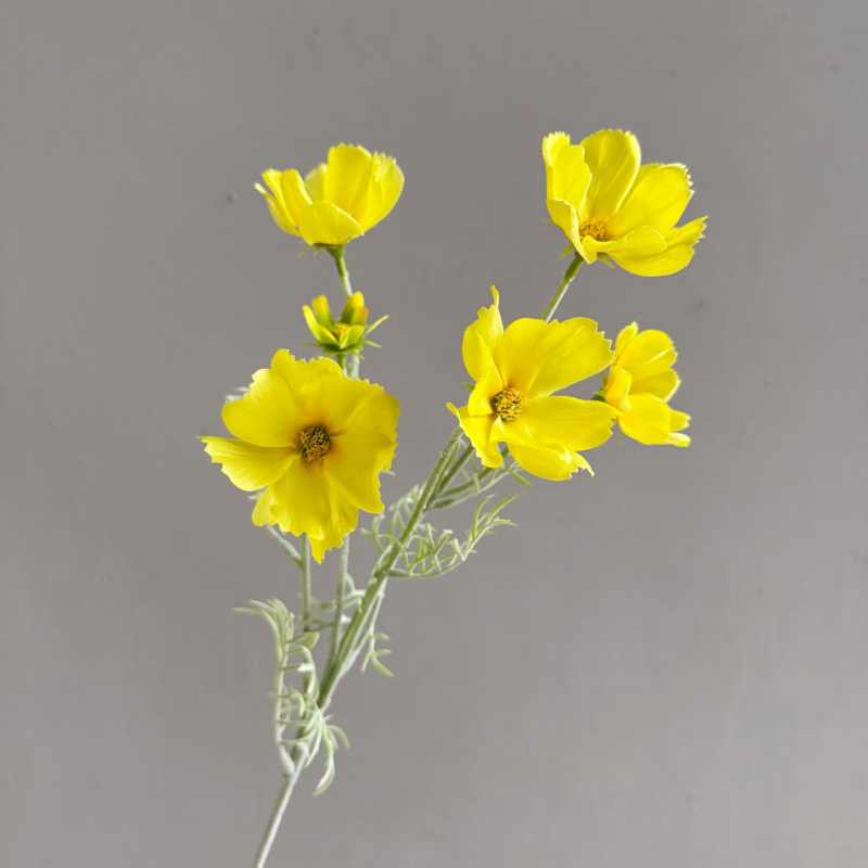Mesterséges Cosmos virágok, velúrhatású, filces virágokból álló csokor, fotózáshoz és otthoni díszítéshez