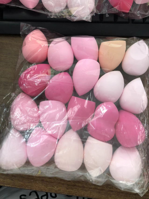 Sminkszivacs készlet – ultra-soft, nem-szívó, sminkpúderhez puff, száraz/nedves kettős használat, egyszer használatos szivacsok
