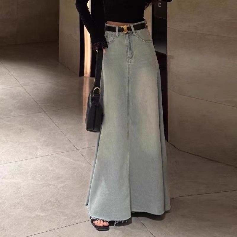Koreai stílusú magas derekú hosszú denim szoknya, A-vonalú, lágy esésű, elegáns minimalista kialakítás, 2026-os új modell