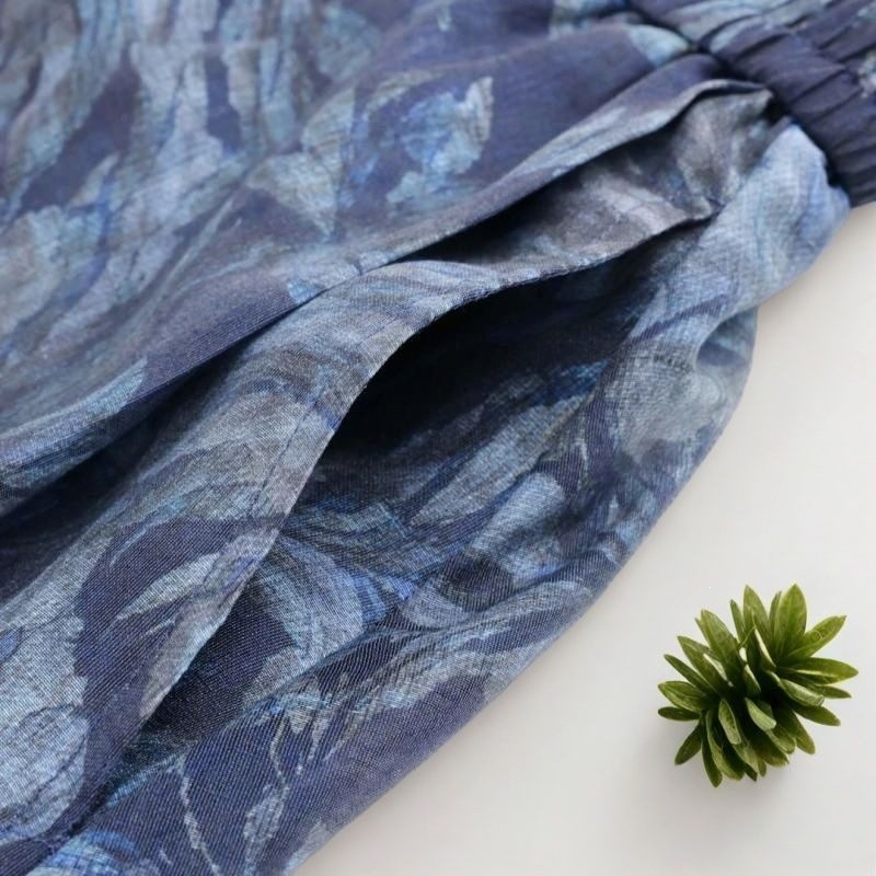 Női len A-vonalú midi szoknya, nyári könnyű ice silk anyag, 2026 új stílus, elegáns és karcsúsító virágos mintával