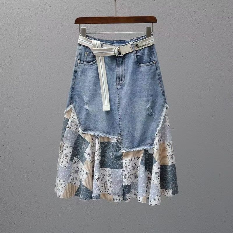 Patchwork denim szoknya nőknek, magas derék, midi hosszúság, 2026 nyár, hímzett részletek, sokoldalú divat, optikai karcsú vonal, trendes európai stílus