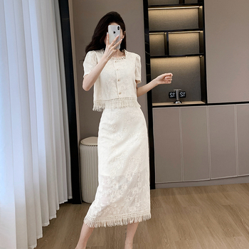 Chanel-stílusú csipkés két részes nyári szett: chiffon blúz és csipkés szoknya