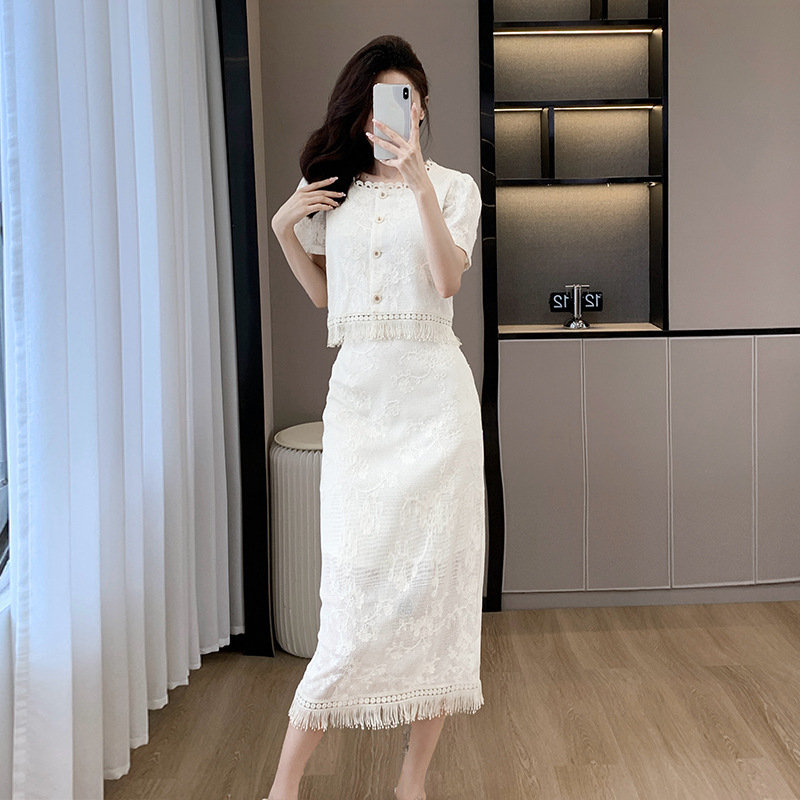 Chanel-stílusú csipkés két részes nyári szett: chiffon blúz és csipkés szoknya