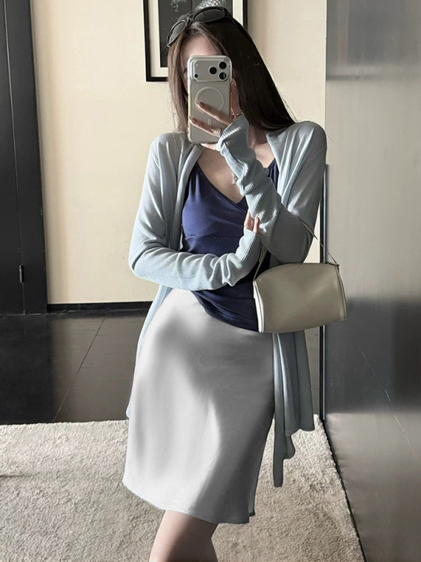 Acetátból készült fishtail szatén bodycon midi szoknya, kis mérethez, nyári 2026 kollekció