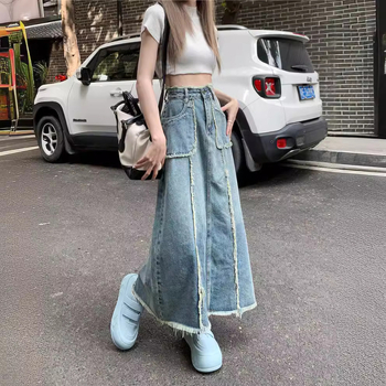 Retro denim szoknya patchwork és foszló szélekkel, A-vonalú, középméretű, nyári viselet