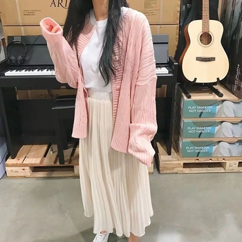 Pliszírozott chiffon midi szoknya, A-vonal, nyár 2026, karcsúsító és kényelmes, széles csípőkhöz és telt combokhoz