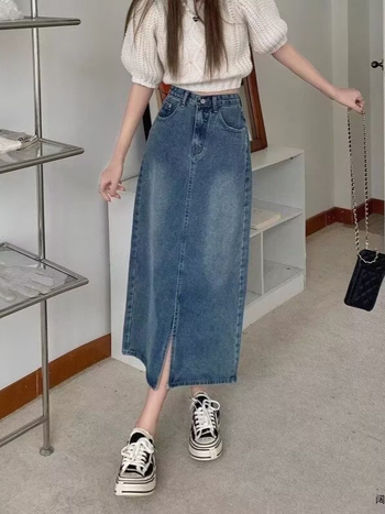 Kék denim midi szoknya magas derekú hasítékkal, A-vonalú, retro dizájn