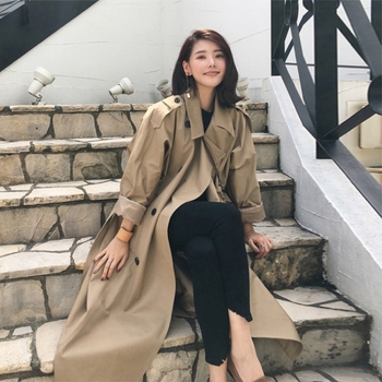 Női közepes hosszúságú trench kabát, tavasz–ősz stílus, koreai hatású, khaki színű casual kabát.