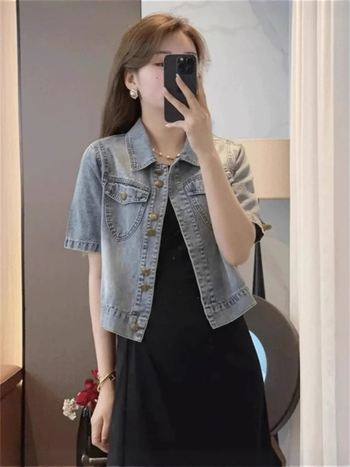 Női nyári könnyű denim rövid ujjú ing – casual, karcsúsított szabás, kis testalkatú nőknek