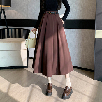 A-vonalú midi szoknya egyszínű, magas derekú, minimalist és elegáns.