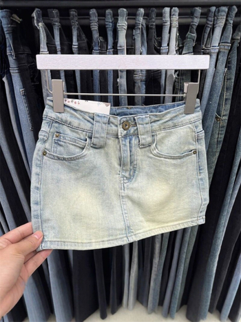 Női vintage farmer denim miniszoknya kék, A-vonal, rövid, csípőre simuló, enyhén rugalmas