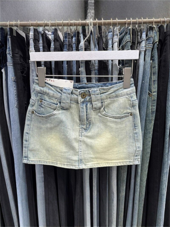 Női vintage farmer denim miniszoknya kék, A-vonal, rövid, csípőre simuló, enyhén rugalmas