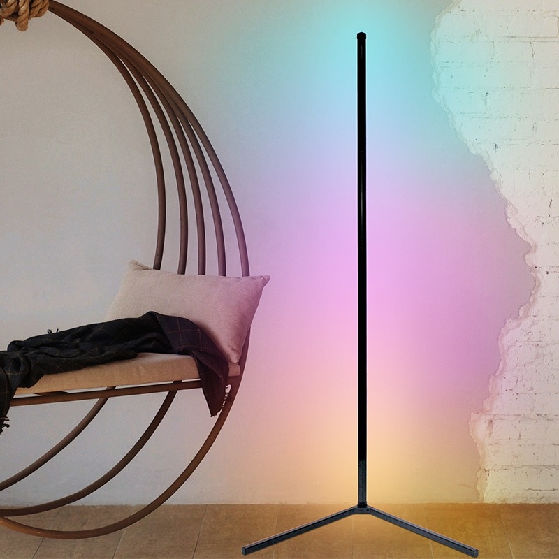 5V saroklámpa padlóra, színes ritmikus világítással, plug‑and‑play, magassága állítható, ambient LED megvilágítás Bluetooth-alkalmazás vezérléssel