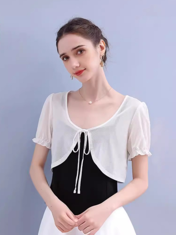 Női chiffon UV-védett kardigán, könnyű rövid nyári felső, viselhető egy spagetti pántos ruha fölött.