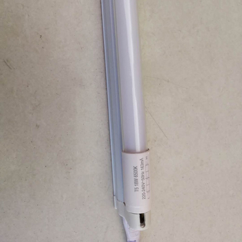 LED sklenená trubica T5, bez blikania, 1,2 m, 18 W, úsporná žiarivka