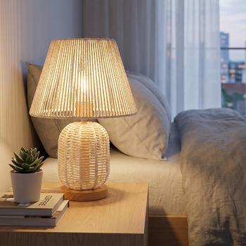 Rattan állólámpa szőtt labdával – rusztikus, természetes nappali világítás, wabi-szabi stílus