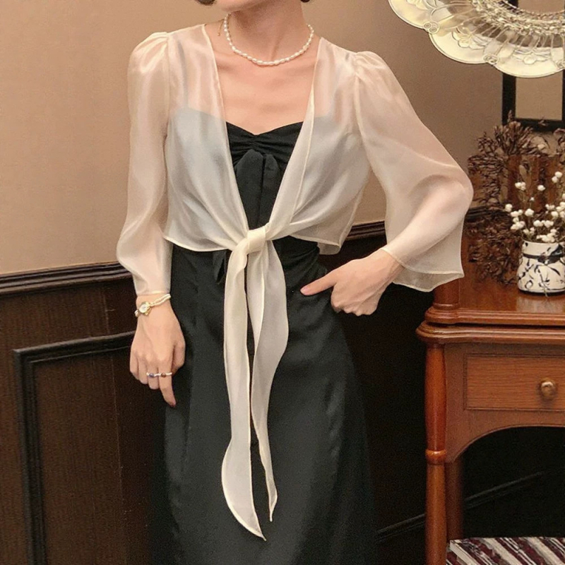Sellő ihletésű ice-silk napvédő felső, könnyű chiffong cardigan, hozzáillő szoknya és kis sál