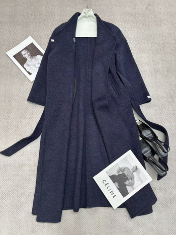 Női hosszú kétoldalas gyapjúkabát övvel