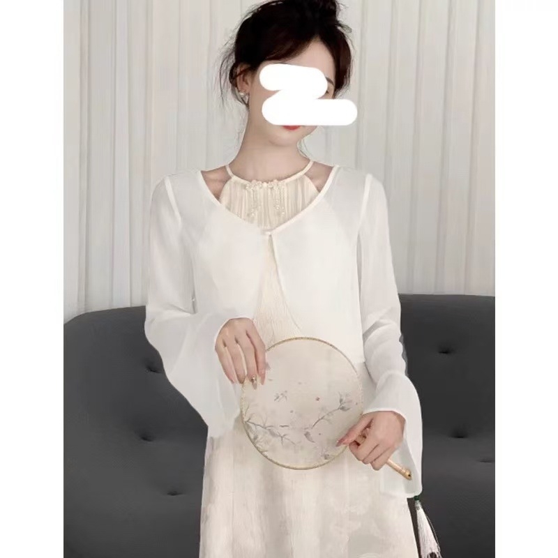 Női chiffon napvédő kardigán, könnyű nyári külsőruha, keleti stílusú, rövid, laza szabás, V-nyakú és harang alakú ujjú.