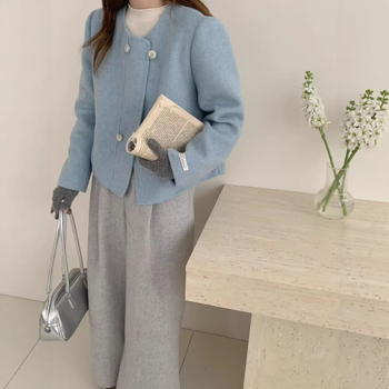 Palton scurt în stil coreean pentru femei, guler rotund, primăvara 2026, inspirat de Chanel, croială slim-fit, cu nasturi în linie