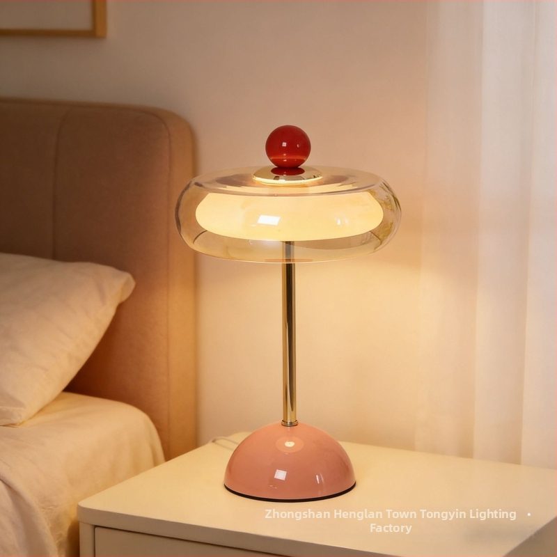 Stolová lampa v štýle masla na nočný stolík do spálne, prémiový ružový vintage dizajn, nabíjateľné ambientné nočné svetlo