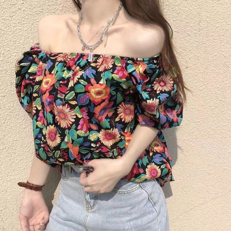 Női virágmintás off-shoulder felső, nyár 2026, laza szabású
