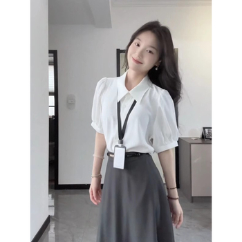 Női fehér chiffon rövid ujjú blúz nyári irodai viselet, masnival, francia hatású elegáns karcsú vonal