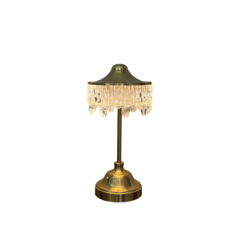 Nabíjateľná stolová lampa vo francúzskom štýle s akrylovým a mosadzným dizajnom kvapiek vody do jedálne a spálne, dekoratívna lampa pre ambientné použitie