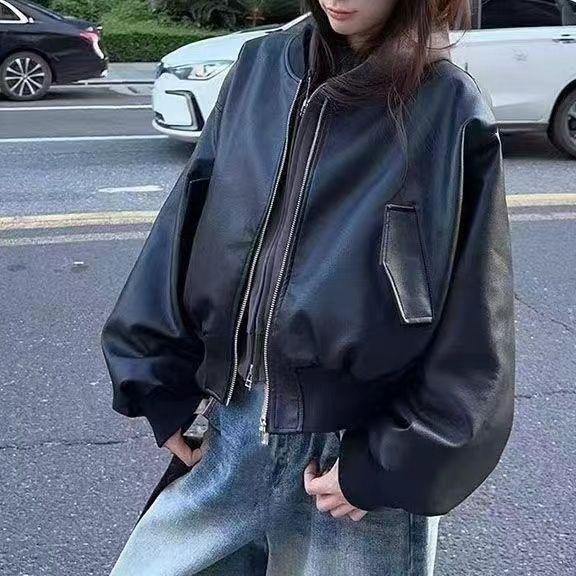 Dámska čierna kožená bomber bunda, krátka dĺžka, dlhý rukáv, jeseň/zima 2025, retro voľný strih