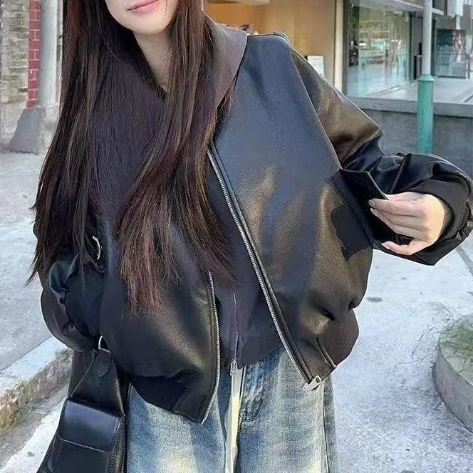 Dámska čierna kožená bomber bunda, krátka dĺžka, dlhý rukáv, jeseň/zima 2025, retro voľný strih