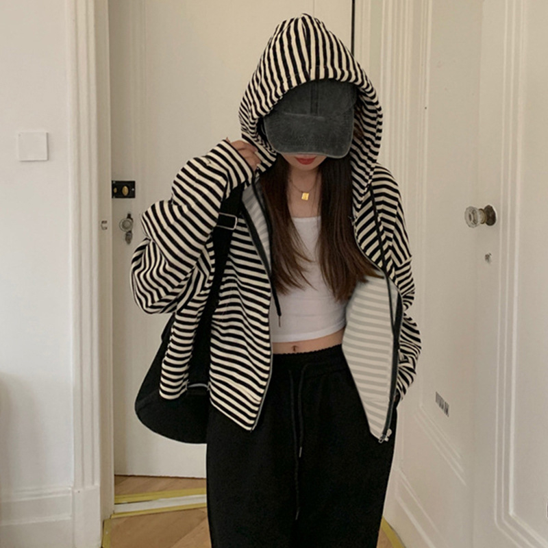 Női amerikai stílusú kapucnis laza oversize csíkos kardigán-sweatshirt, vékony, rövid fazon tavaszra, őszre és télre