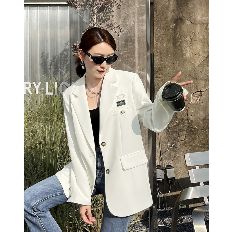 Női egyszínű zakó, lazább szabás, őszi 2025 design, kiváló minőség