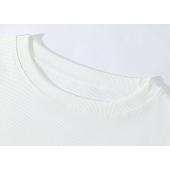 Fehér női rövid ujjú T-shirt, nyár 2026, 3D virágos mintázat, prémium karcsúsított crop top