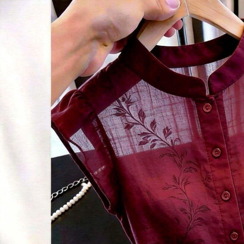 Női piros blúz, 2026 nyár, magas színvonalú Old Money stílus, elegáns és letisztult, sokoldalú felső