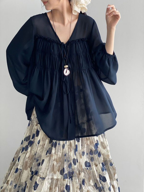 Romantikus chiffon blúz kötős nyakkal, V-nyakkal, nőknek, lágy és enyhén átlátszó top 6236