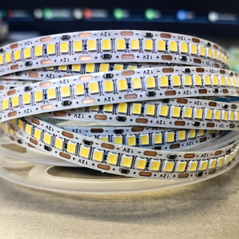 12V-os alacsony feszültségű LED-szalag 240 LED-del (2835), nagy fényerő, 10 mm egy soros SMD, szekrényvilágítás és beltéri lineáris világítás
