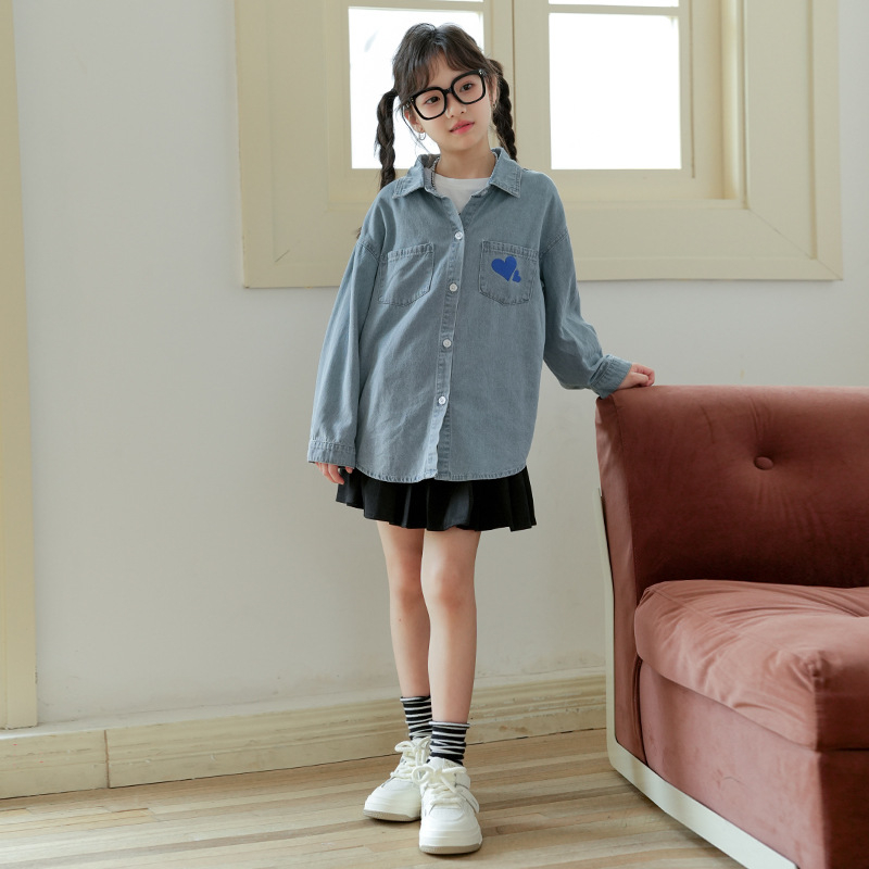 Cardigan-jachetă din denim și bumbac pentru fete, croială oversize, mâneci lungi, partea din față scurtă, spatele lung, toamnă-iarnă 2024