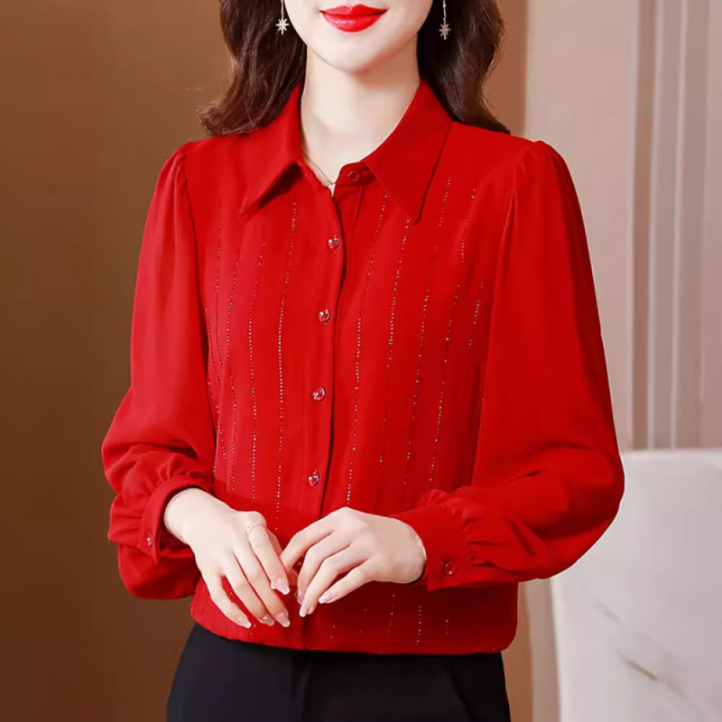 Fekete chiffon blúz strasszkövekkel, hosszú ujjú, polo galléros, egyszínű
