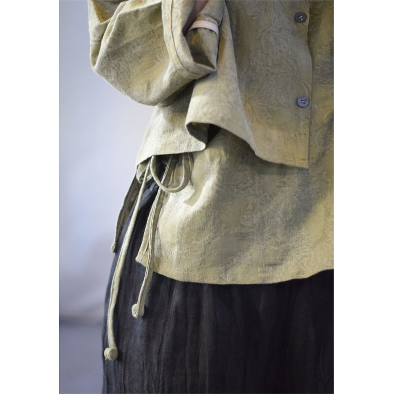 Női retro stílusú ing mosott lenből jacquard textúrával, belső húzózsinórral és külső elülső gombos plakkal, tavaszi dizájn, modell 23075