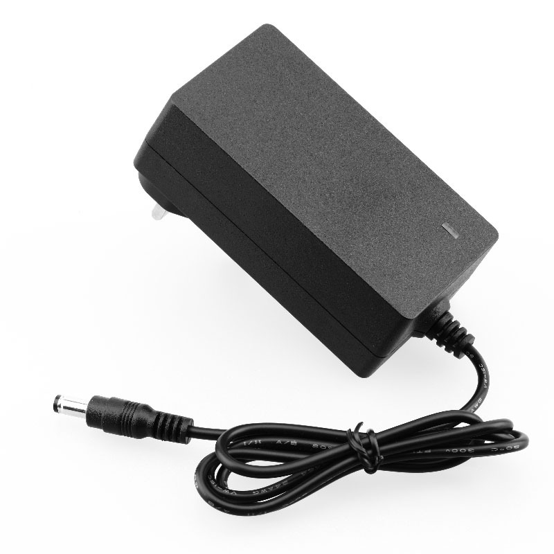 Τροφοδοτικό με βρετανικό πρότυπο, 12V 5A, 60W, για LED λωρίδες και συσκευές ομορφιάς, πρίζα τοίχου