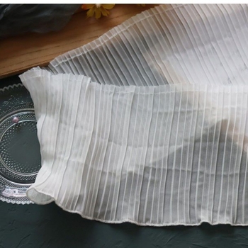 Dantelă albă din chiffon cu plisare, pentru haine, perdele și accesorii – decor DIY pentru tivuri de bluze și fuste.