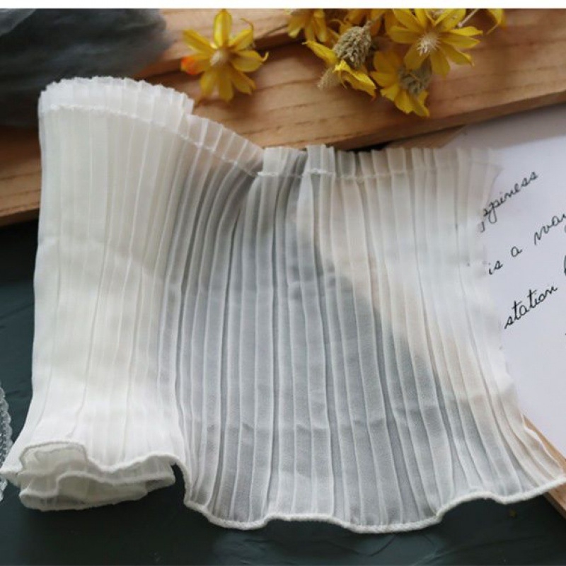 Dantelă albă din chiffon cu plisare, pentru haine, perdele și accesorii – decor DIY pentru tivuri de bluze și fuste.
