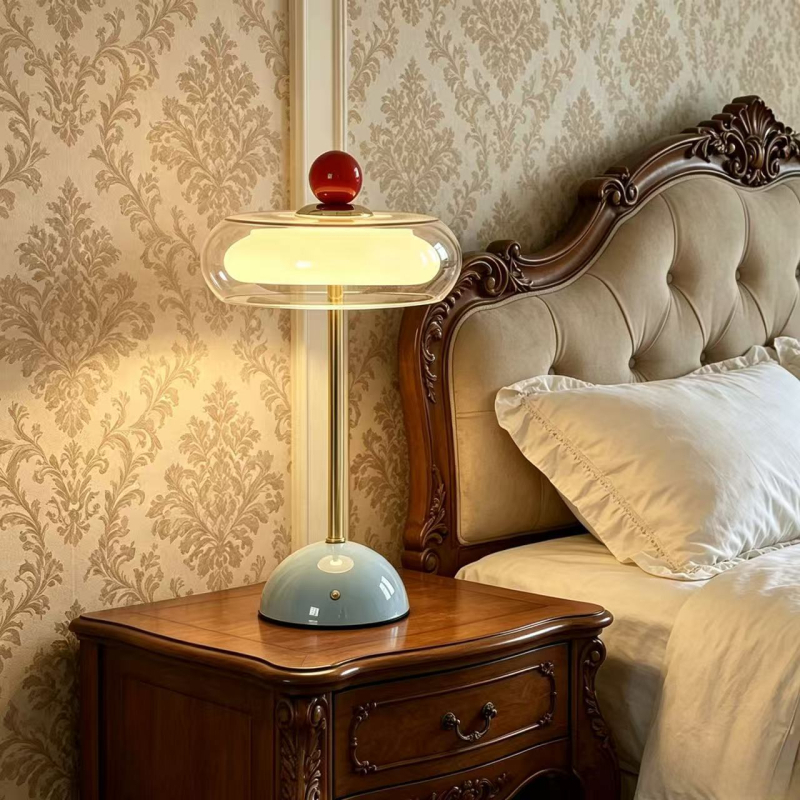 Sklenená stolová lampa do spálne, nabíjateľná hubová lampa, luxusná vintage atmosféra, osvetlenie pri posteli do hlavnej spálne, moderný štýl.